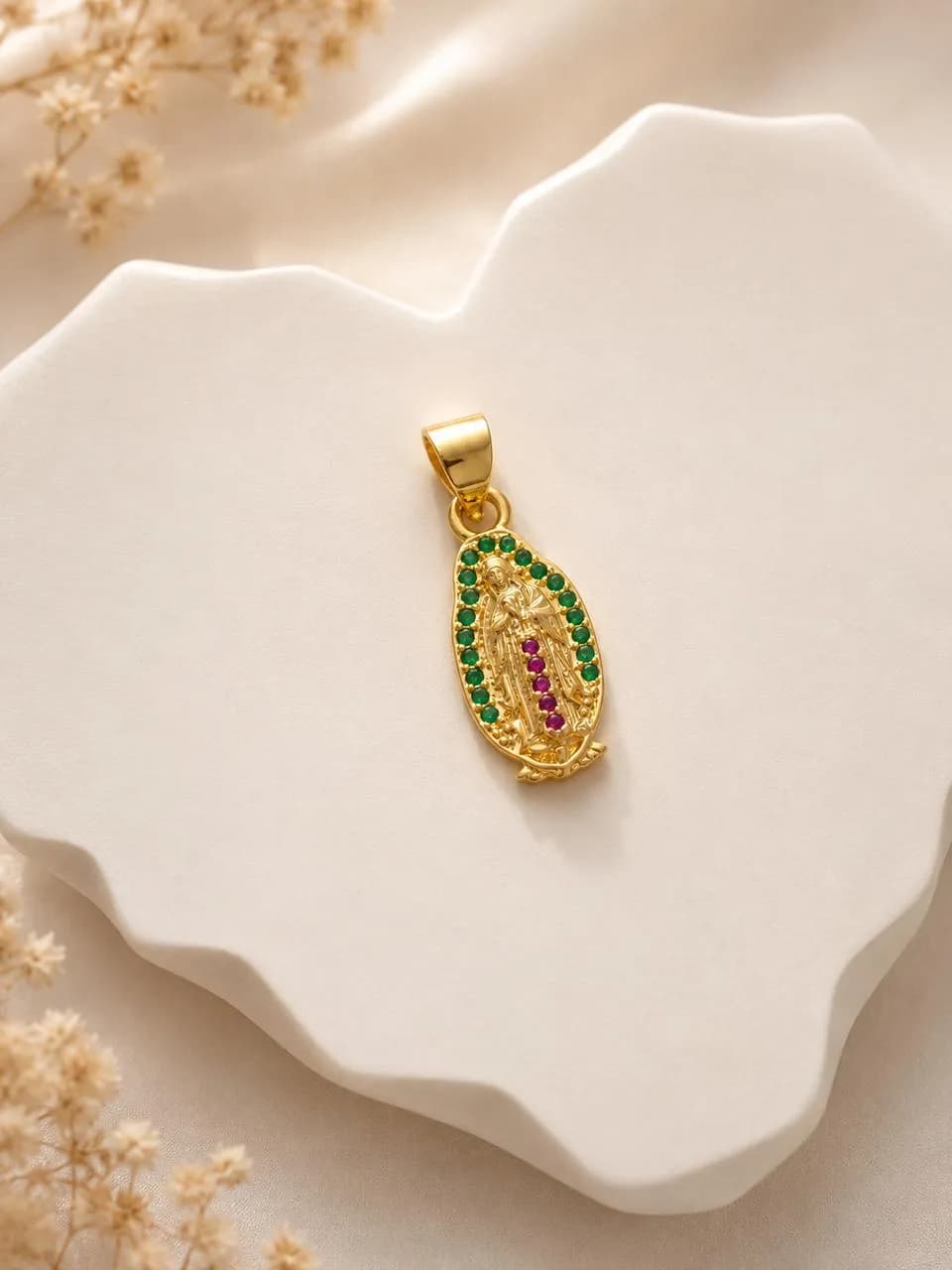 Dije Virgen de Guadalupe enmarcado Oro L — imagen 1
