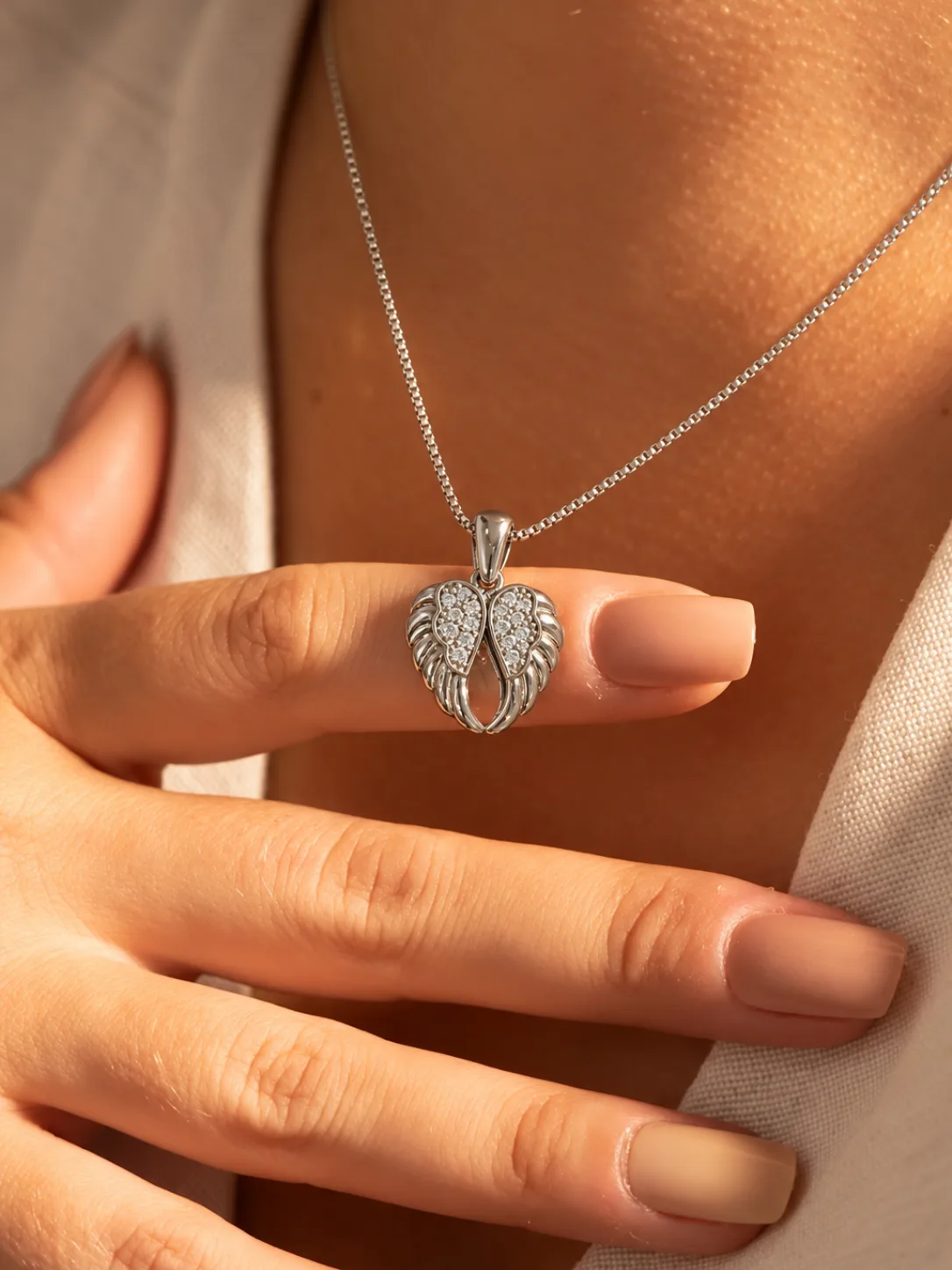 Collar “Alas que Abrazan”
